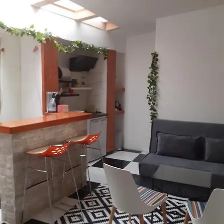 Guest house Zaara
