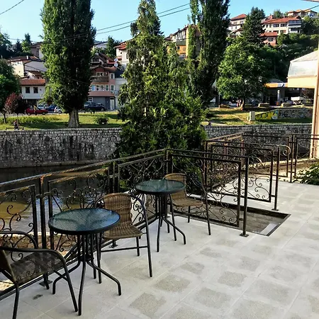 Guest house Zaara *
